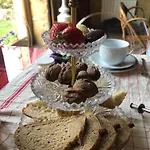 Ma Maison De Couture