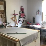 Ma Maison De Couture Bed & Breakfast Urval