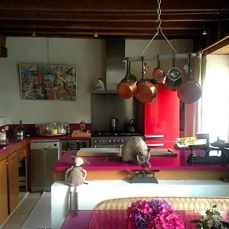 Ma Maison De Couture